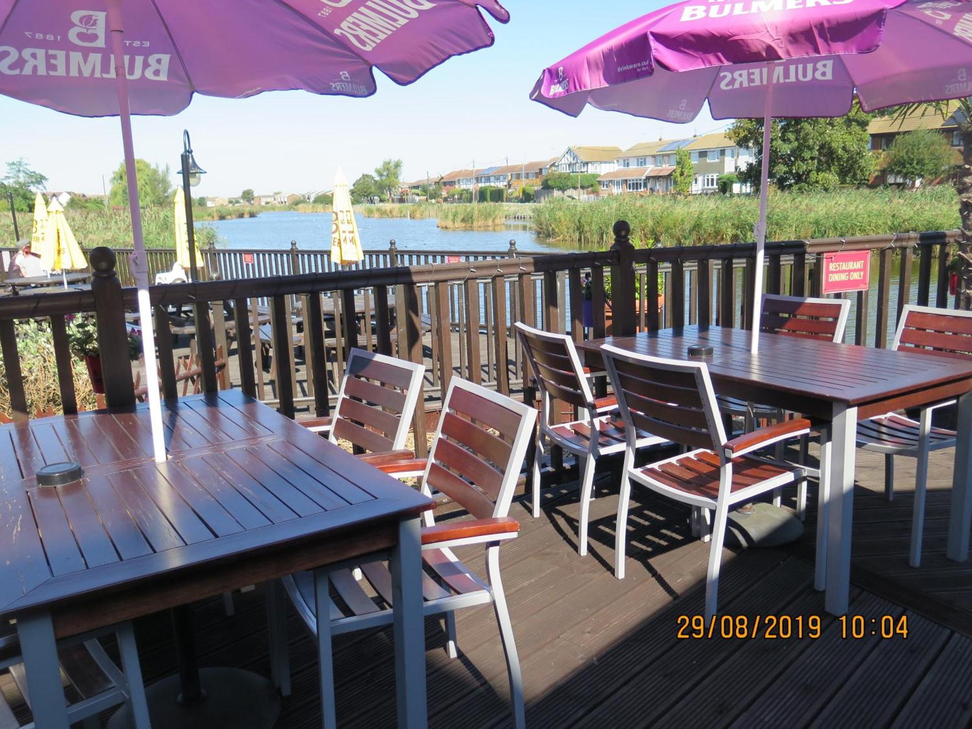Oyster Fleet Hotel Canvey Island Екстер'єр фото